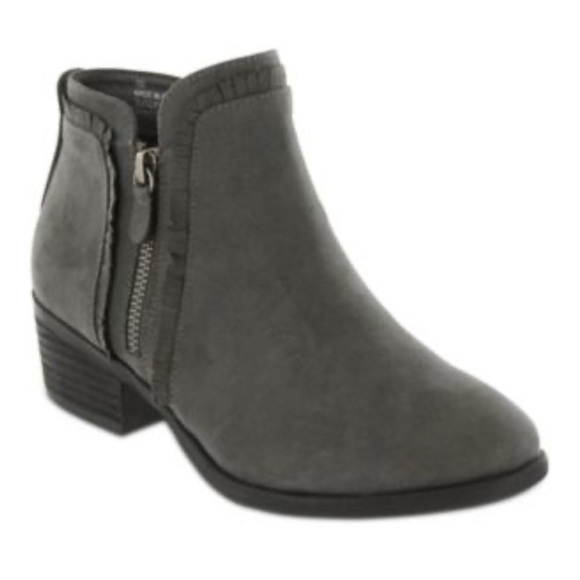 MIA Mabel ruffle Charcoal Gray Ankle Boots - Picture 2 of 10
